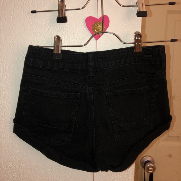 Black denim shorts - Picture 6 of 6